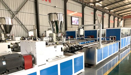 青島昌岳塑料機(jī)械產(chǎn)品